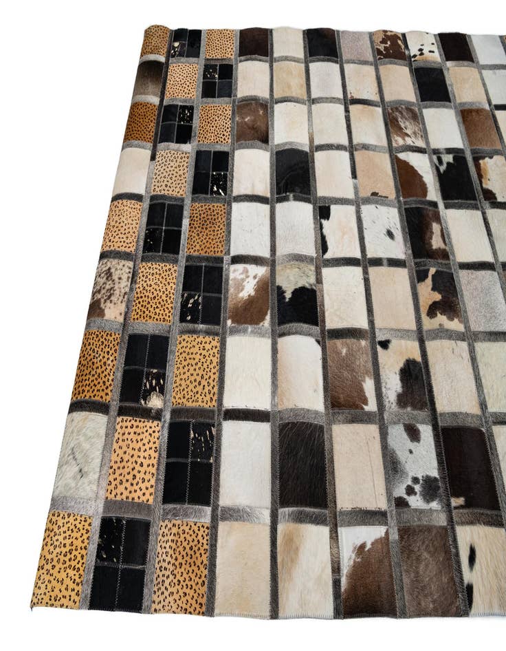 Detail image of 5' 1 x 7' 10 Cowhide Leather Rug