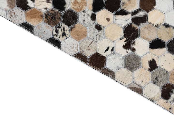 5' 2 x 8' Cowhide Leather Rug