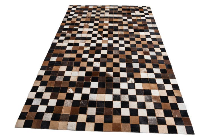 Detail image of 5' x 7' 10 Cowhide Leather Rug