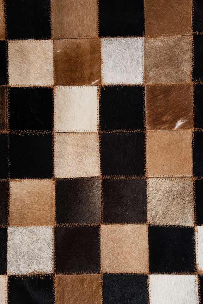 5' x 7' 10 Cowhide Leather Rug