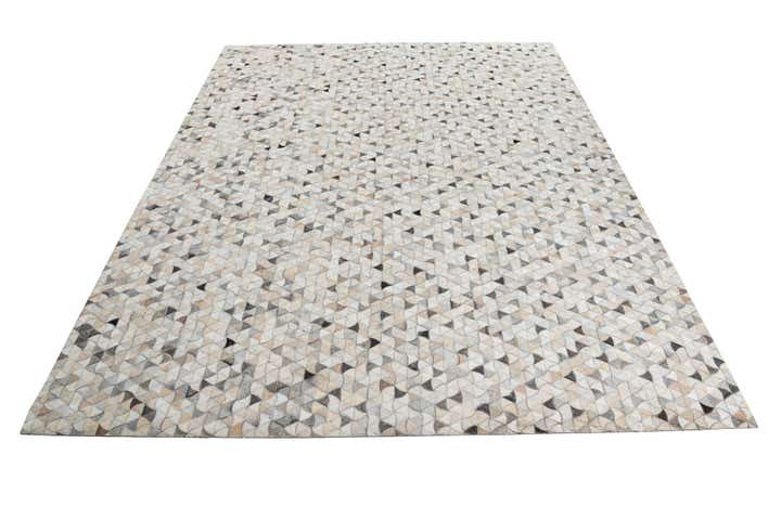 7' 10 x 10' Cowhide Leather Rug