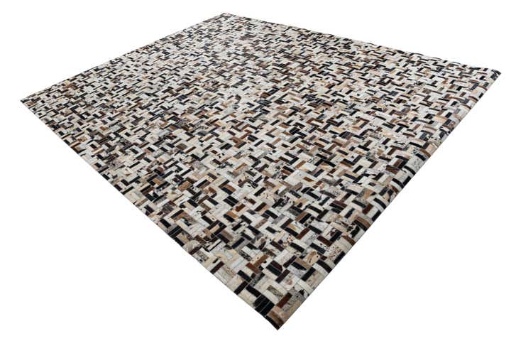8' 2 x 10' Cowhide Leather Rug