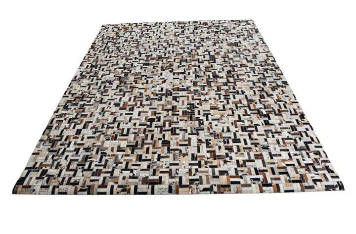 8' 2 x 10' Cowhide Leather Rug
