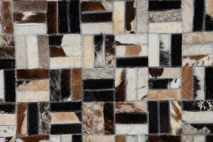 8' 2 x 10' Cowhide Leather Rug