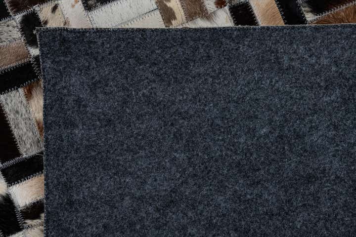 8' 2 x 10' Cowhide Leather Rug