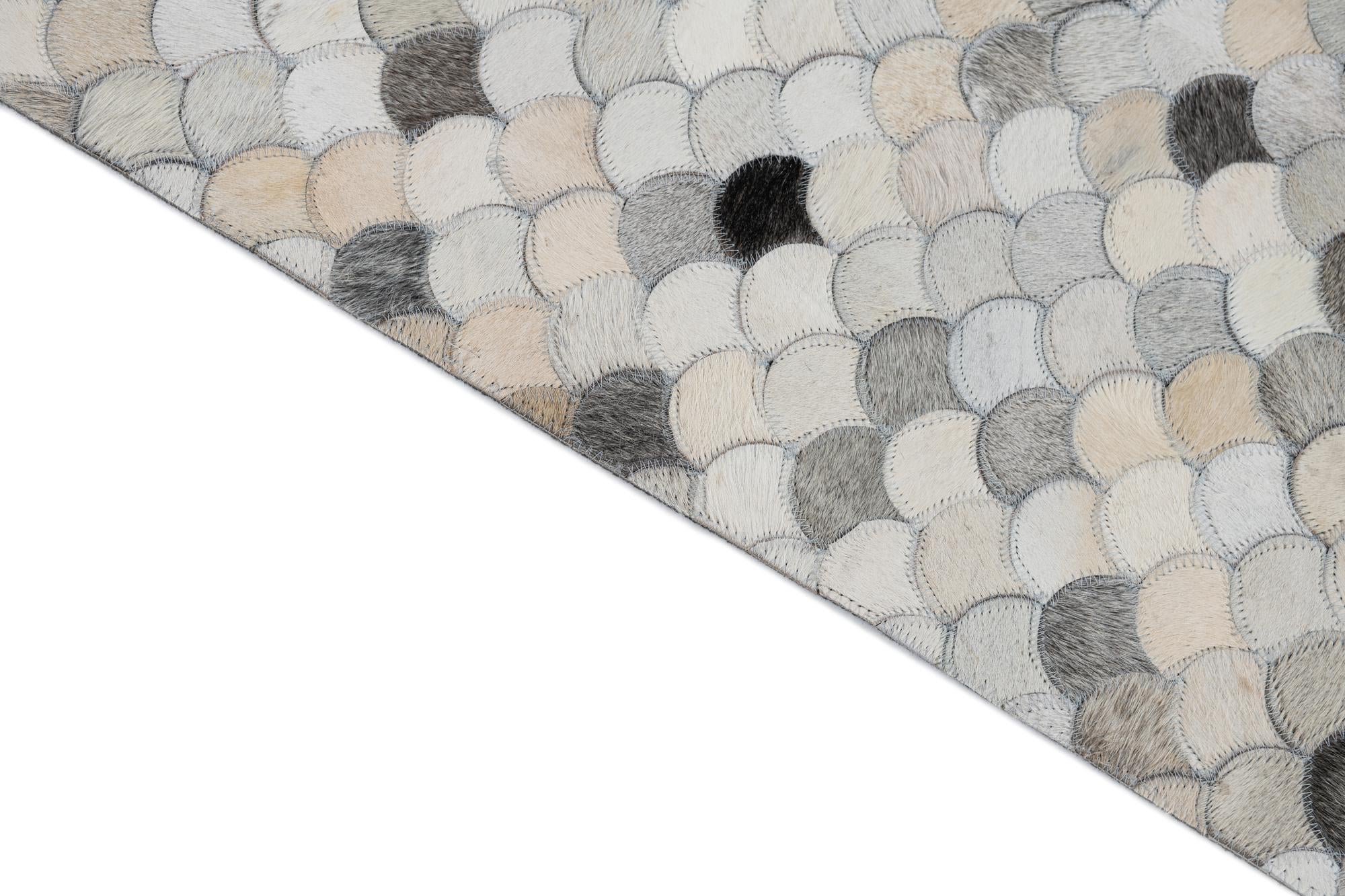 8' 2 x 10' Cowhide Leather Rug