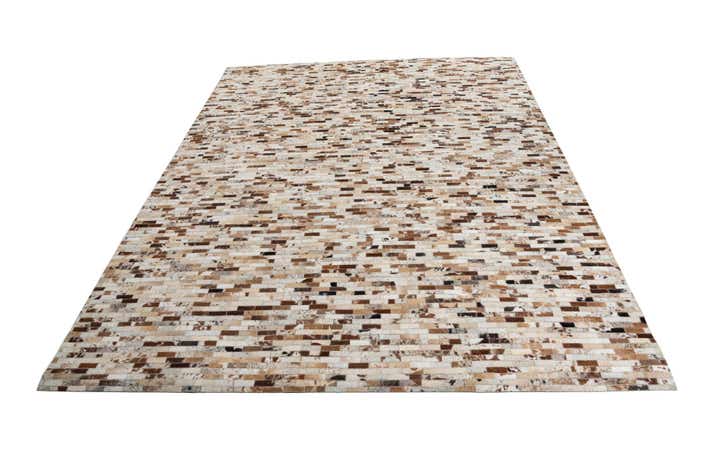8' 1 x 10' Cowhide Leather Rug