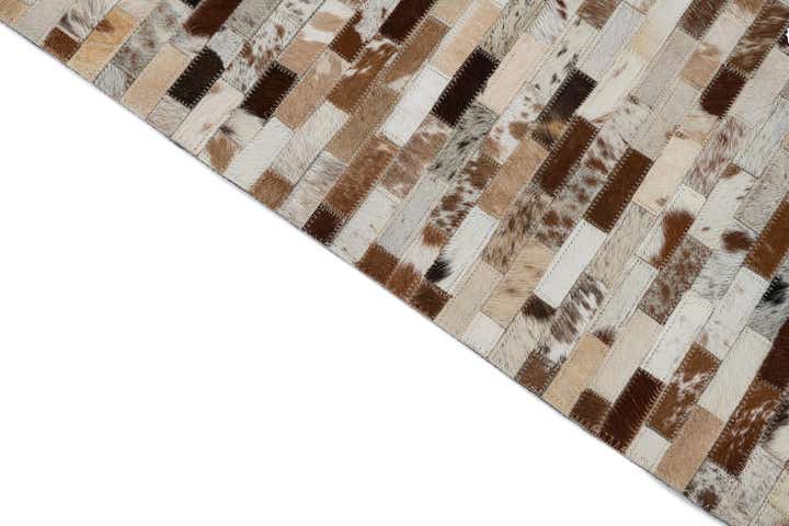 8' 1 x 10' Cowhide Leather Rug