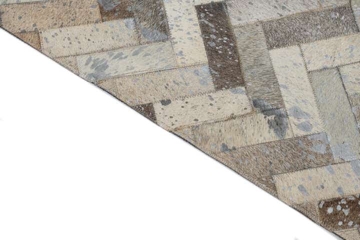 8' x 9' 10 Cowhide Leather Rug