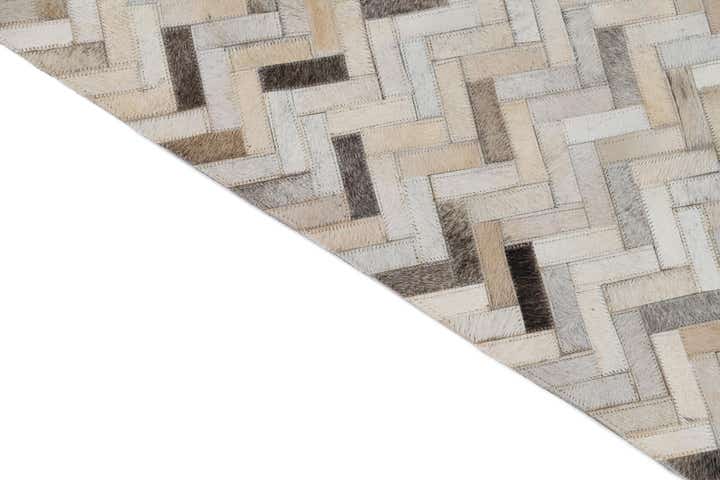 5' 3 x 7' 5 Cowhide Leather Rug