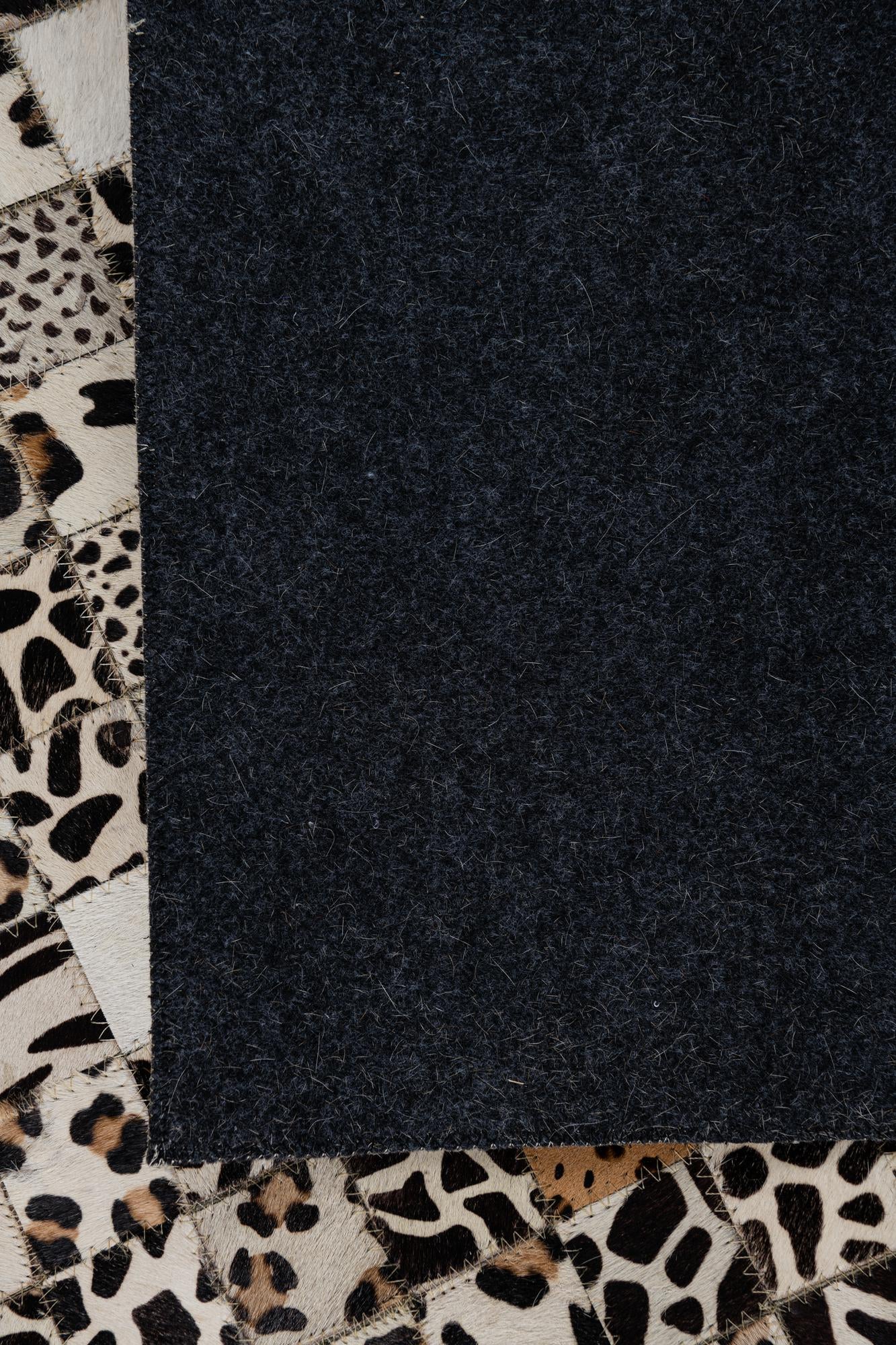 5' x 7' 10 Cowhide Leather Rug