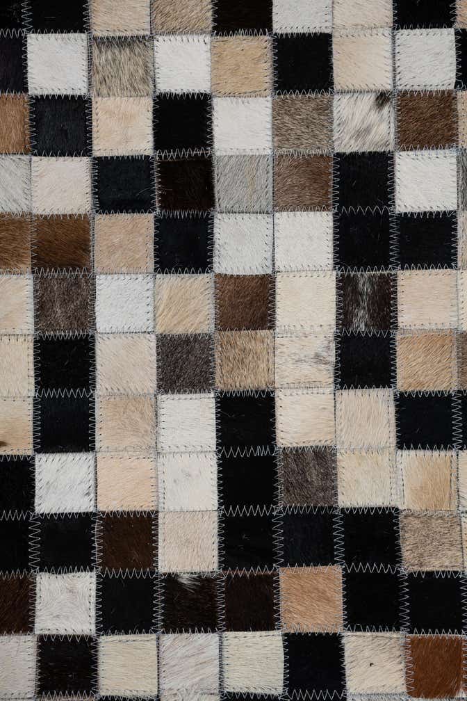 5' x 7' 10 Cowhide Leather Rug