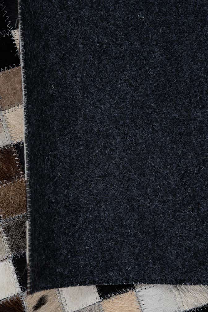 5' x 7' 10 Cowhide Leather Rug