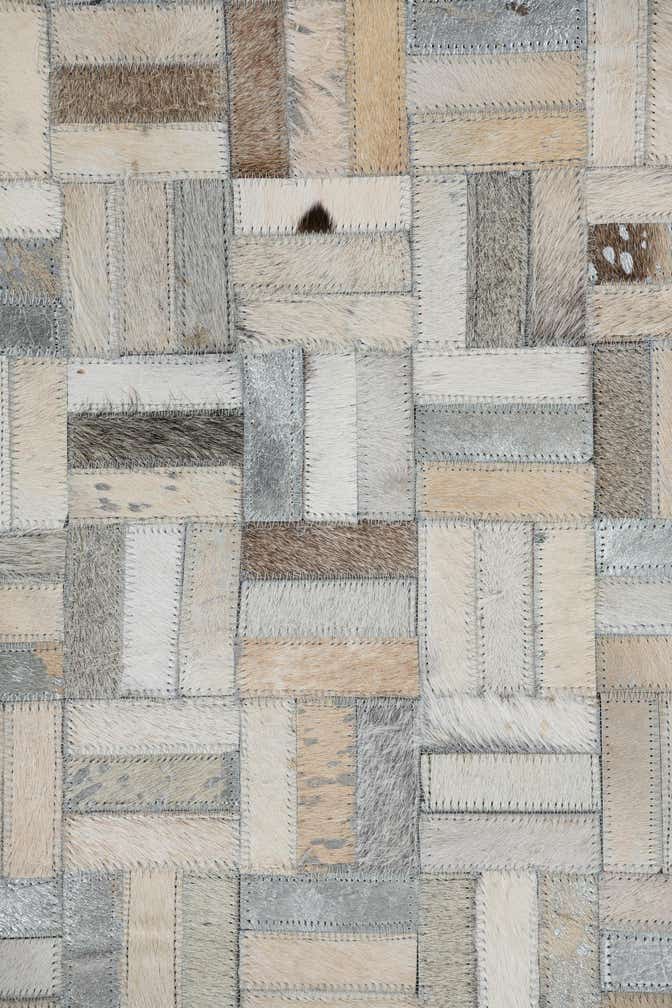 5' x 8' Cowhide Leather Rug