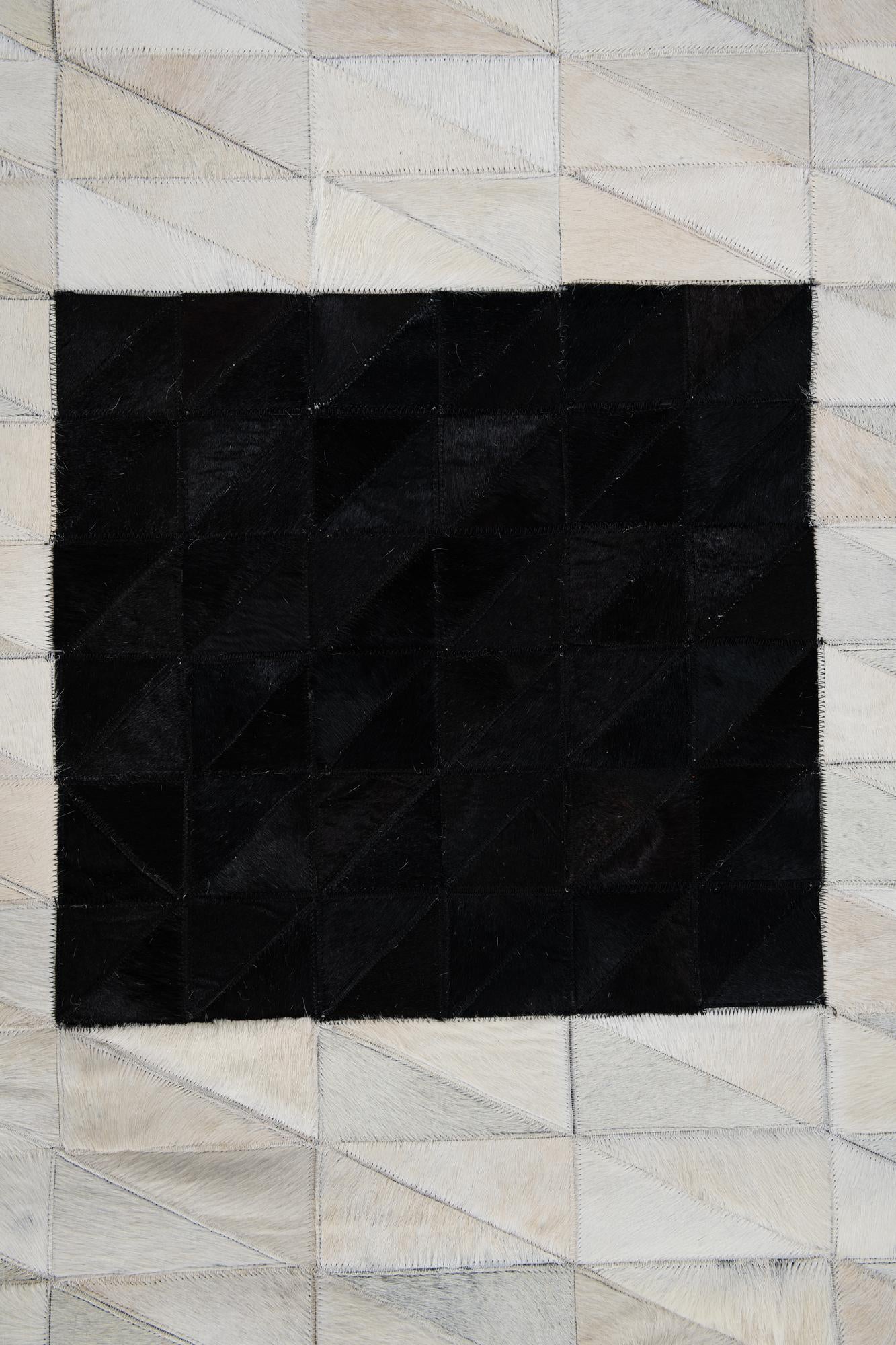 5' x 7' 10 Cowhide Leather Rug