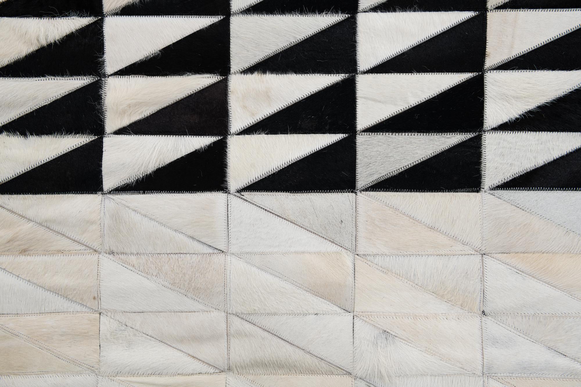 5' x 7' 10 Cowhide Leather Rug