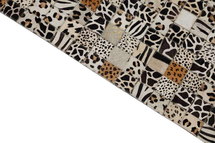 5' x 8' Cowhide Leather Rug