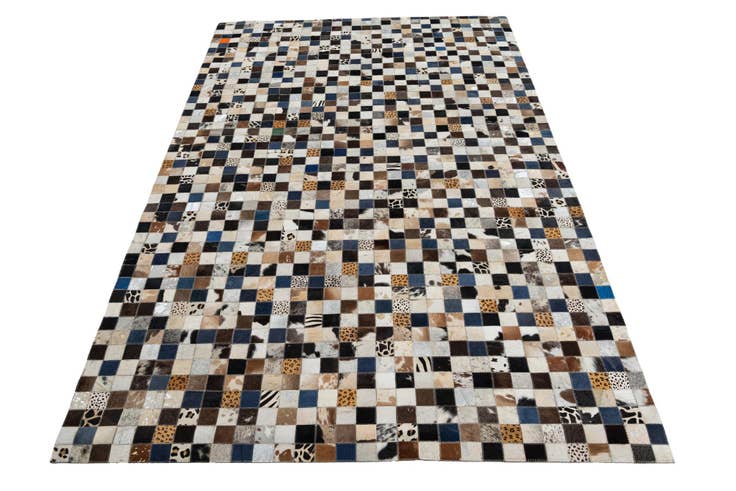 Detail image of 5' x 7' 10 Cowhide Leather Rug