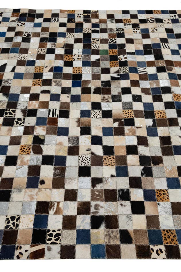 Detail image of 5' x 7' 10 Cowhide Leather Rug