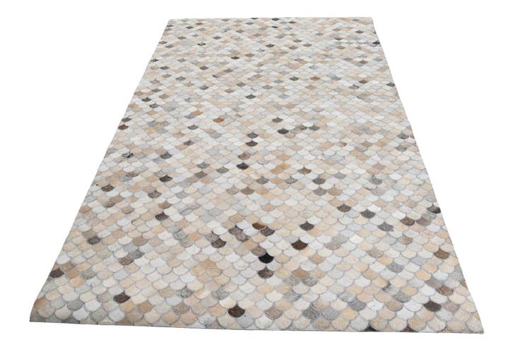 Detail image of 5' x 7' 10 Cowhide Leather Rug