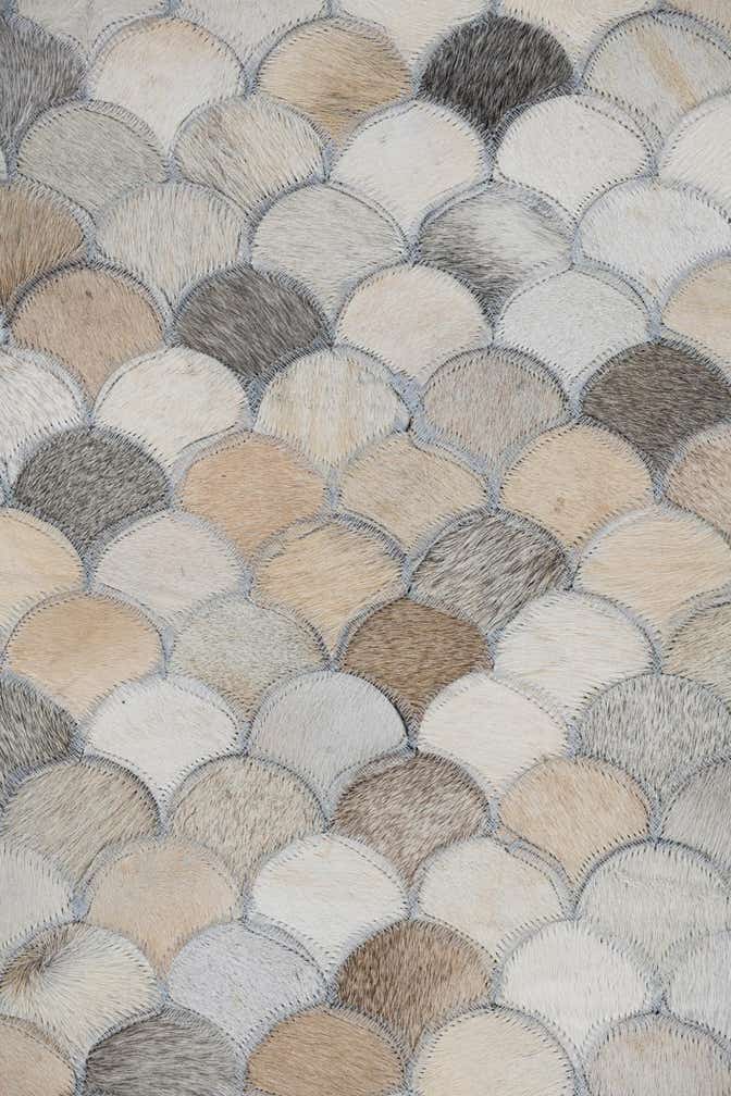 5' x 7' 10 Cowhide Leather Rug