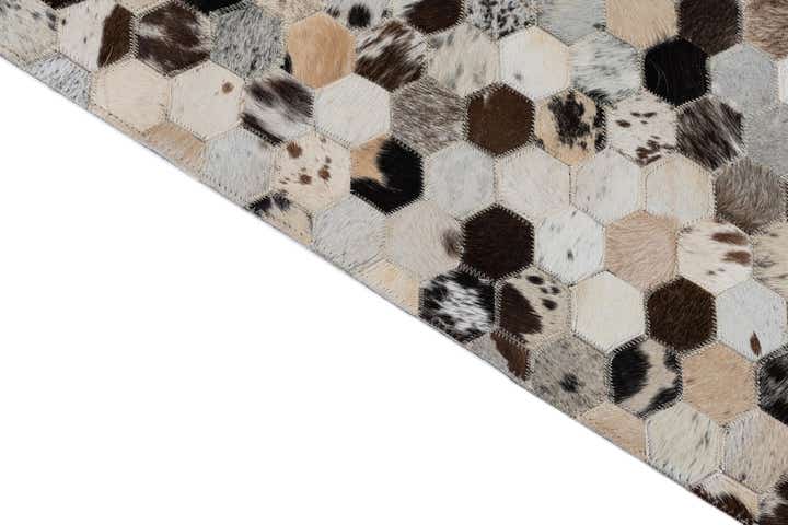 8' 1 x 10' Cowhide Leather Rug
