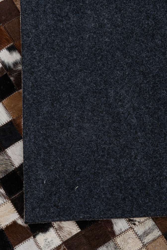 8' 2 x 10' Cowhide Leather Rug