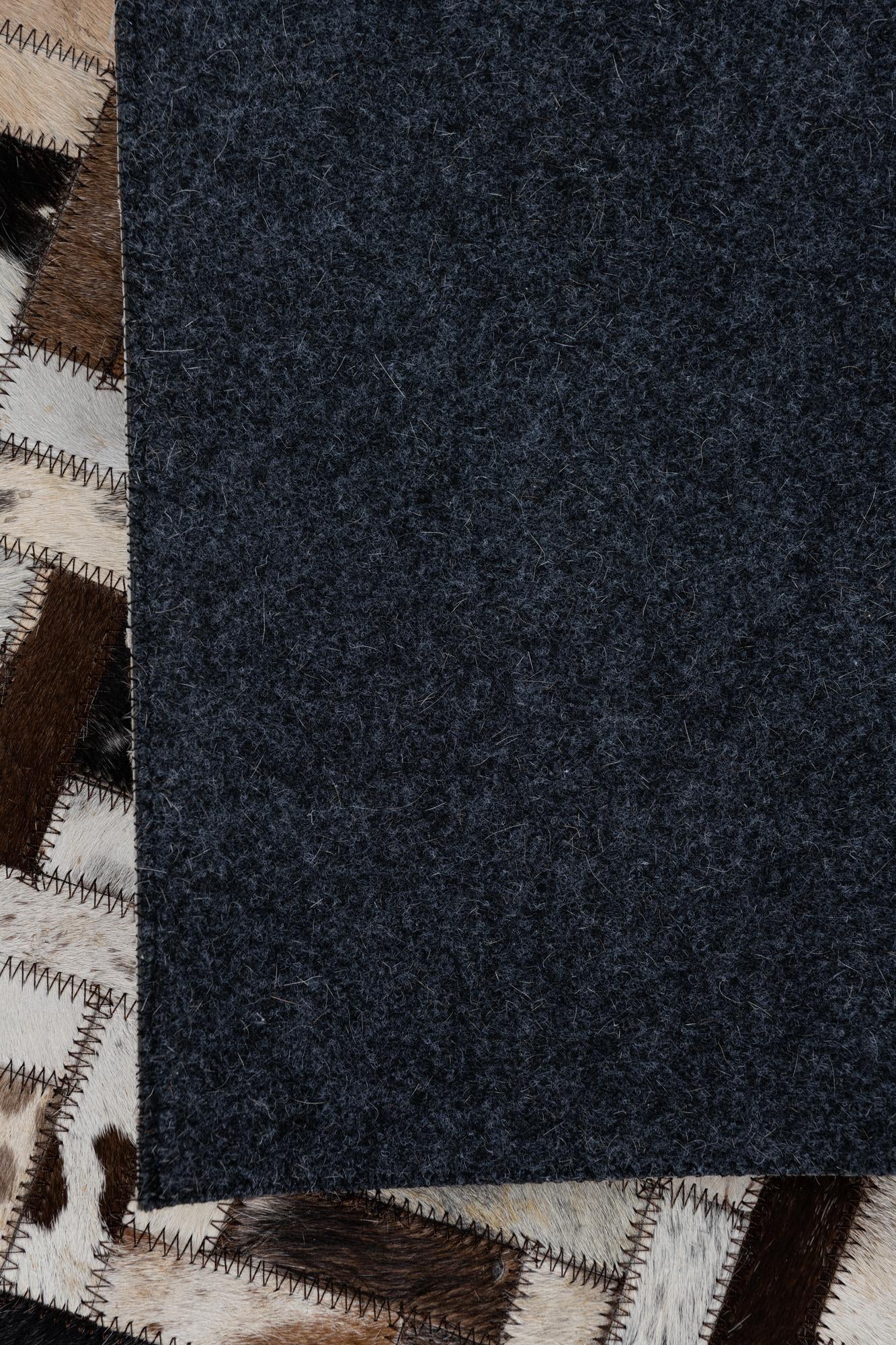 8' 2 x 10' Cowhide Leather Rug