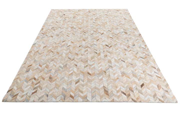 8' 1 x 10' Cowhide Leather Rug