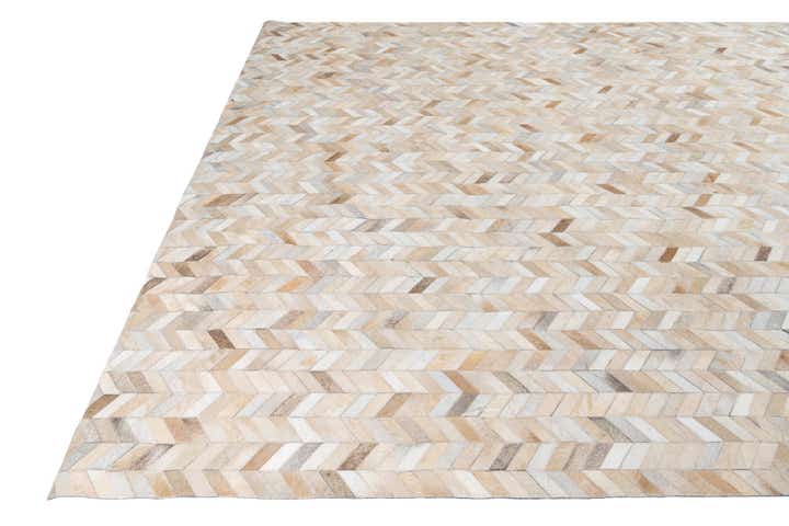 8' 1 x 10' Cowhide Leather Rug