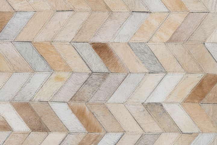 8' 1 x 10' Cowhide Leather Rug