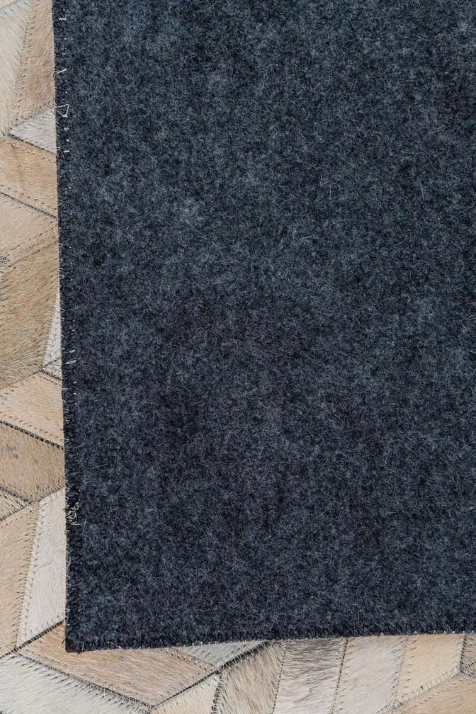 8' 1 x 10' Cowhide Leather Rug
