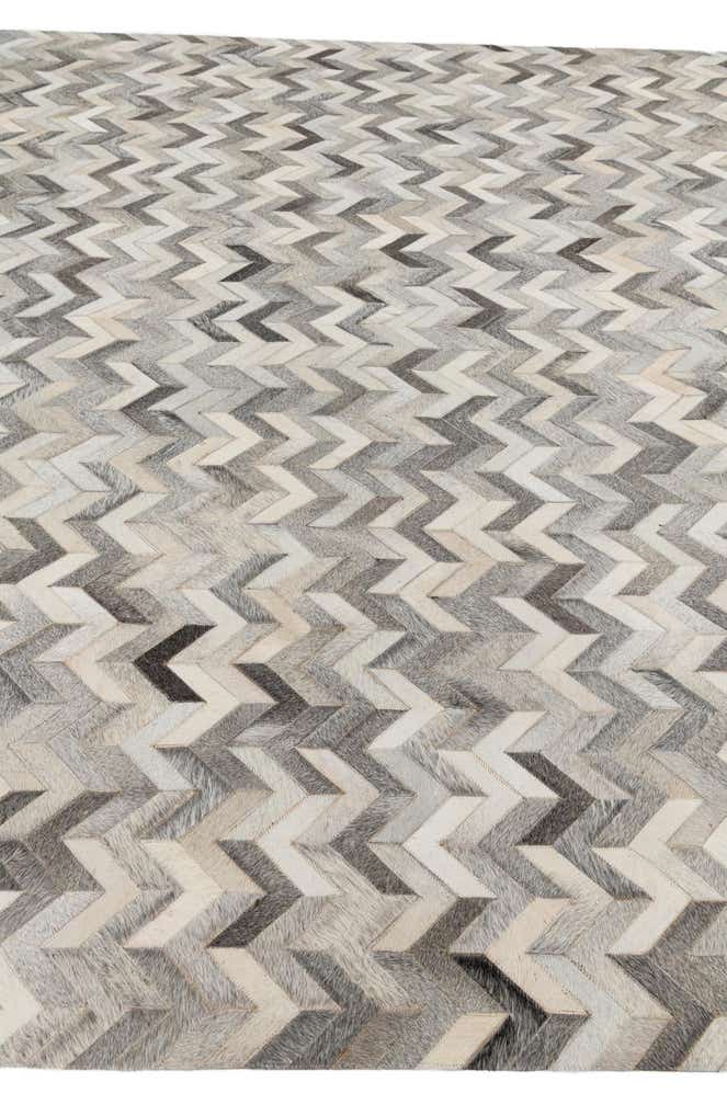 8' 1 x 10' Cowhide Leather Rug