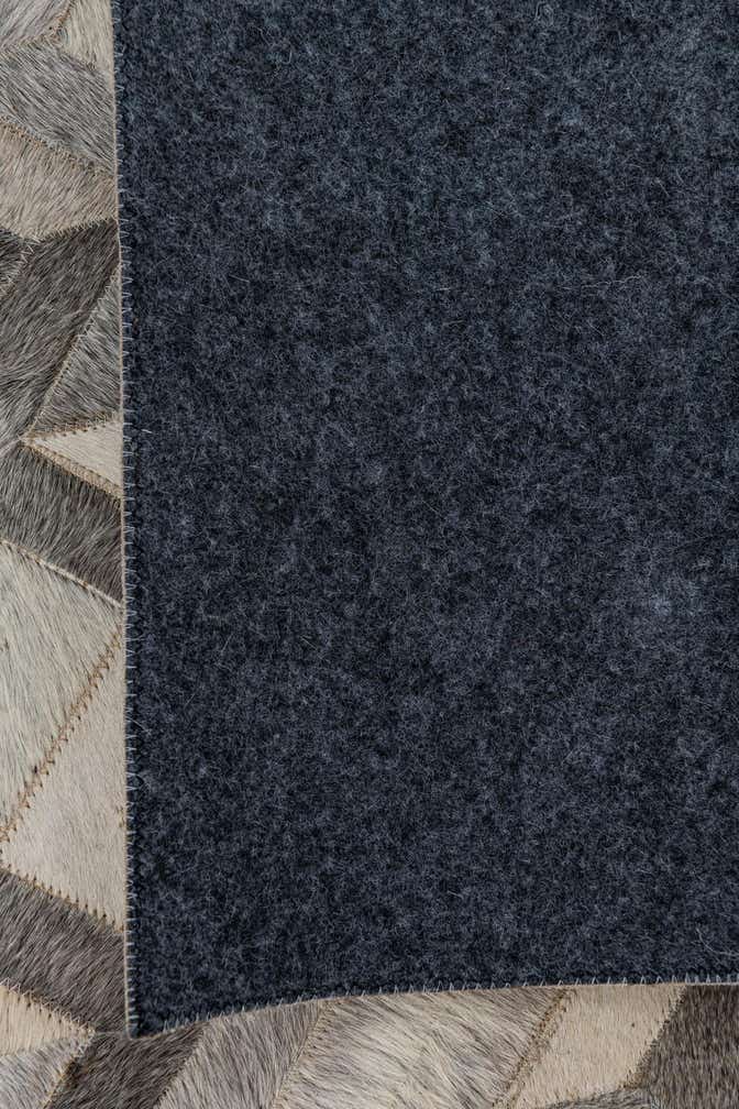 8' 1 x 10' Cowhide Leather Rug