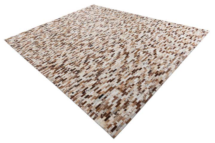 8' 1 x 10' Cowhide Leather Rug