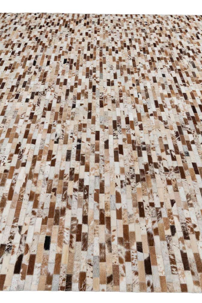 8' 1 x 10' Cowhide Leather Rug