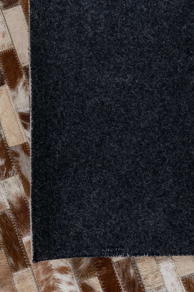 8' 1 x 10' Cowhide Leather Rug