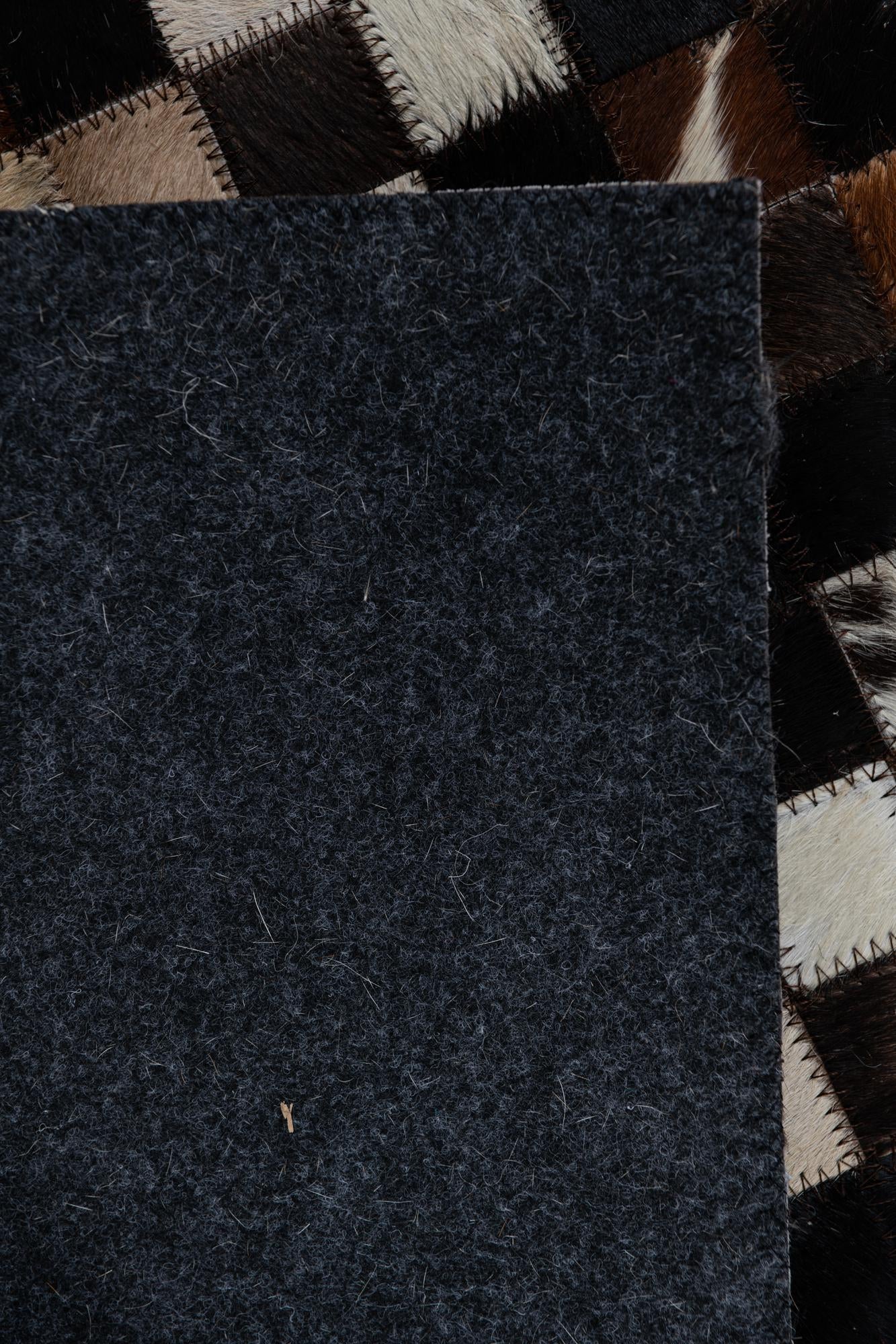 2' x 3' Cowhide Leather Rug