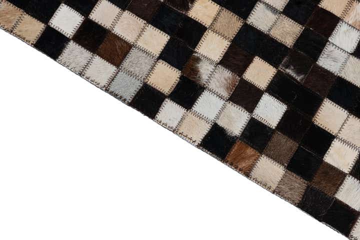 2' 1 x 3' Cowhide Leather Rug