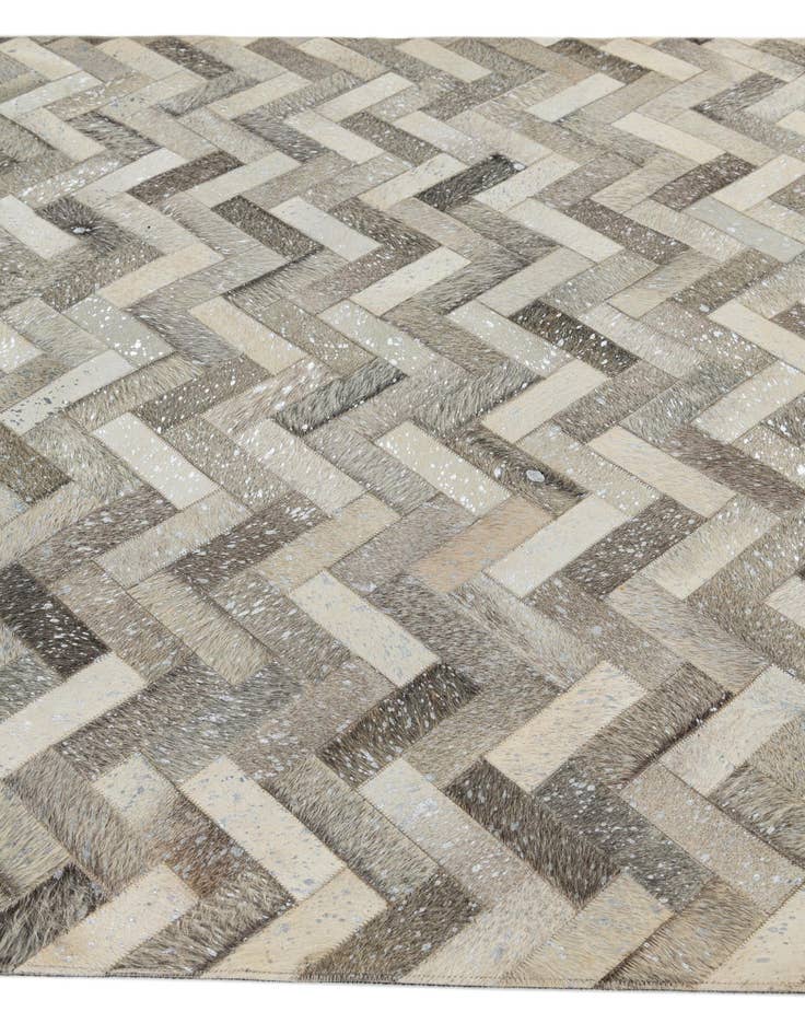 Detail image of 5' x 7' 10 Cowhide Leather Rug