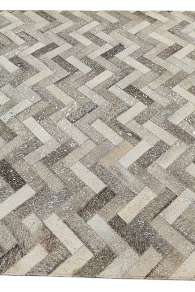 Detail image of 5' x 7' 10 Cowhide Leather Rug
