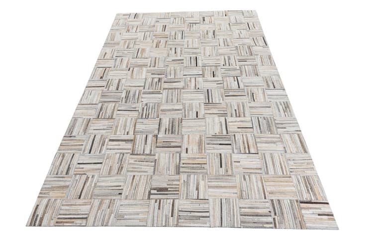 Detail image of 5' x 7' 10 Cowhide Leather Rug