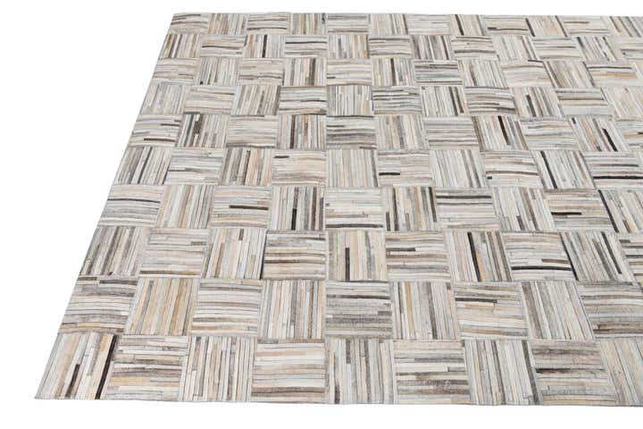 5' x 7' 10 Cowhide Leather Rug