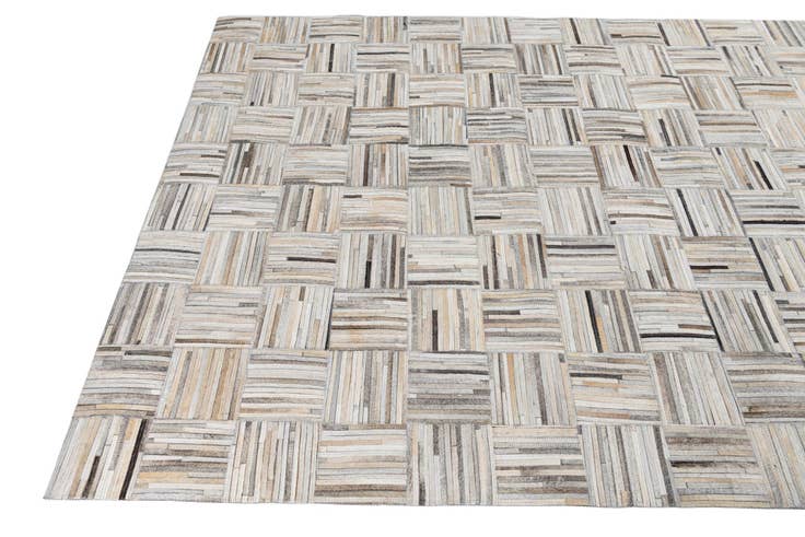 Detail image of 5' x 7' 10 Cowhide Leather Rug