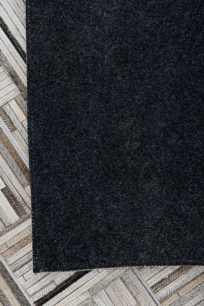 5' x 7' 10 Cowhide Leather Rug