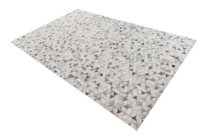 5' 1 x 8' Cowhide Leather Rug