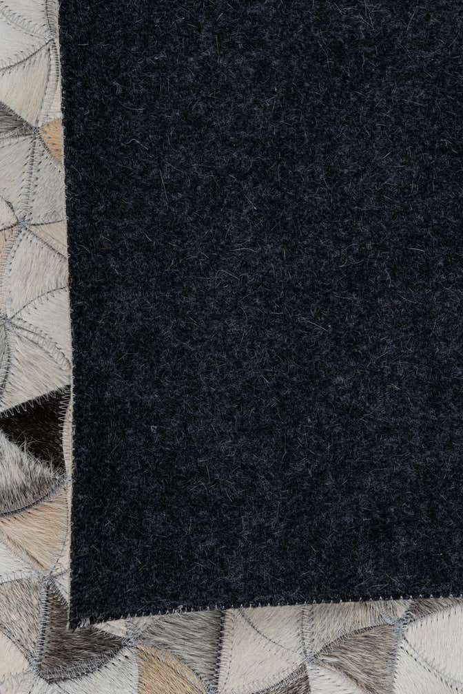 5' 1 x 8' Cowhide Leather Rug