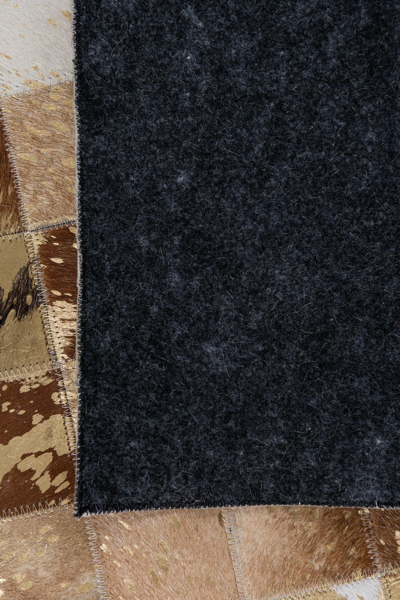 5' x 8' Cowhide Leather Rug