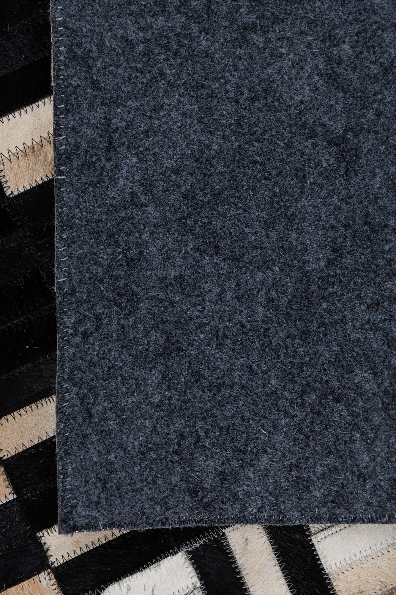 5' x 7' 10 Cowhide Leather Rug