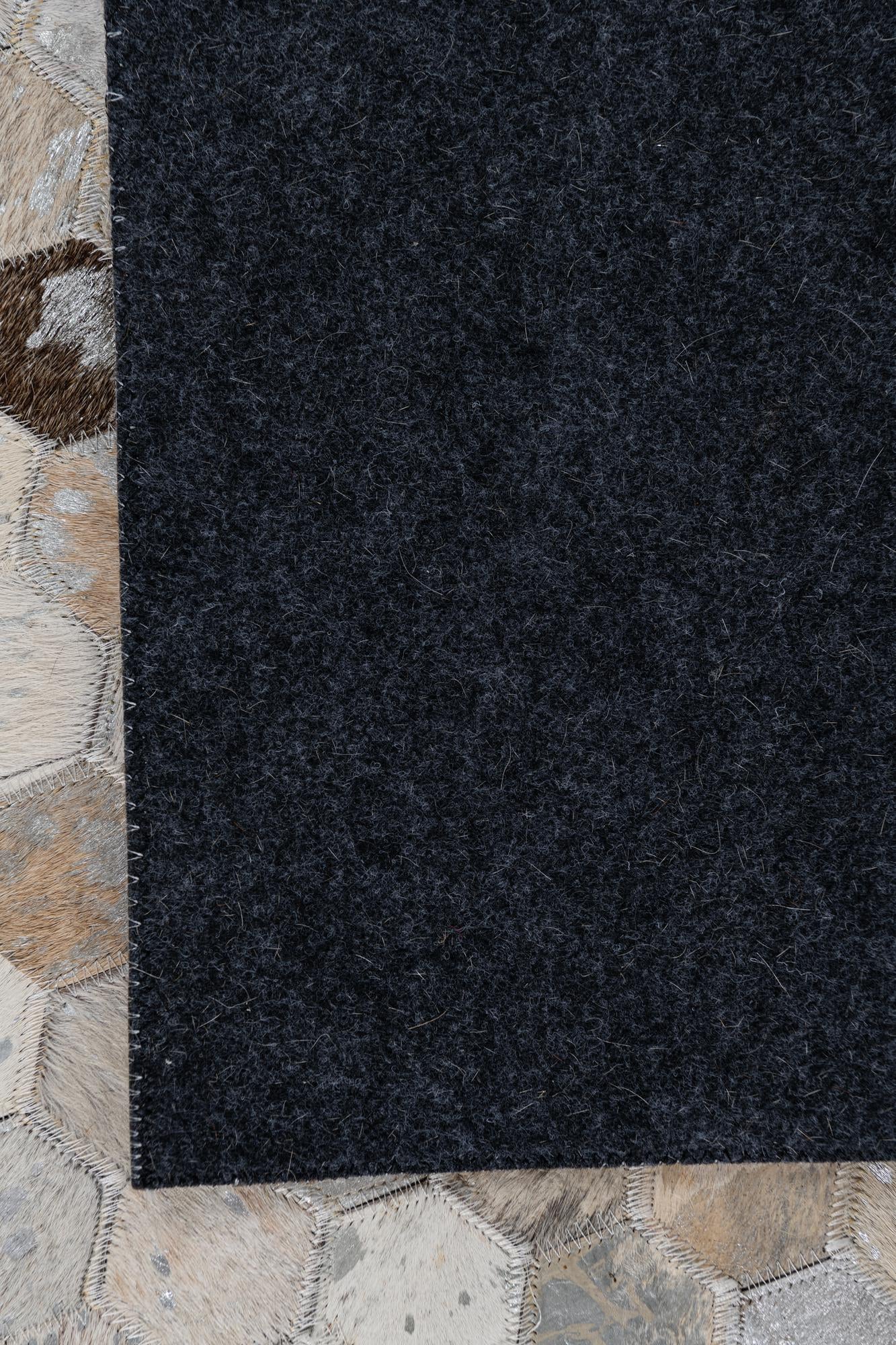 5' x 8' 1 Cowhide Leather Rug
